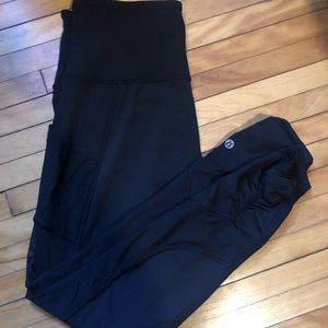 EUC Size 8 Black Lululemon Mesh Panel Leggings